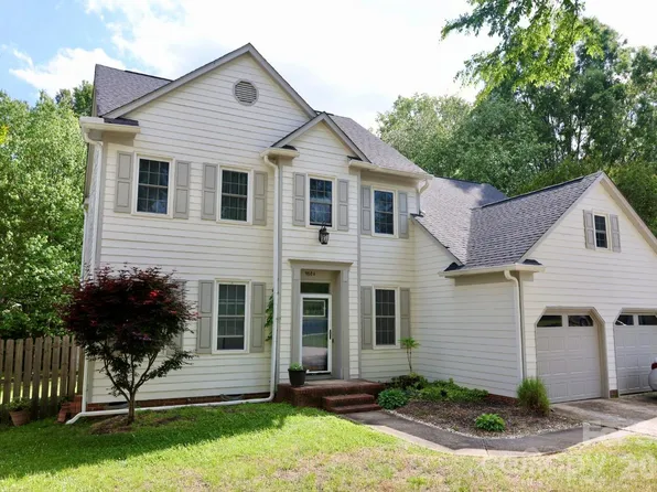 9804 Cooper Run Ln, Charlotte, NC 28269