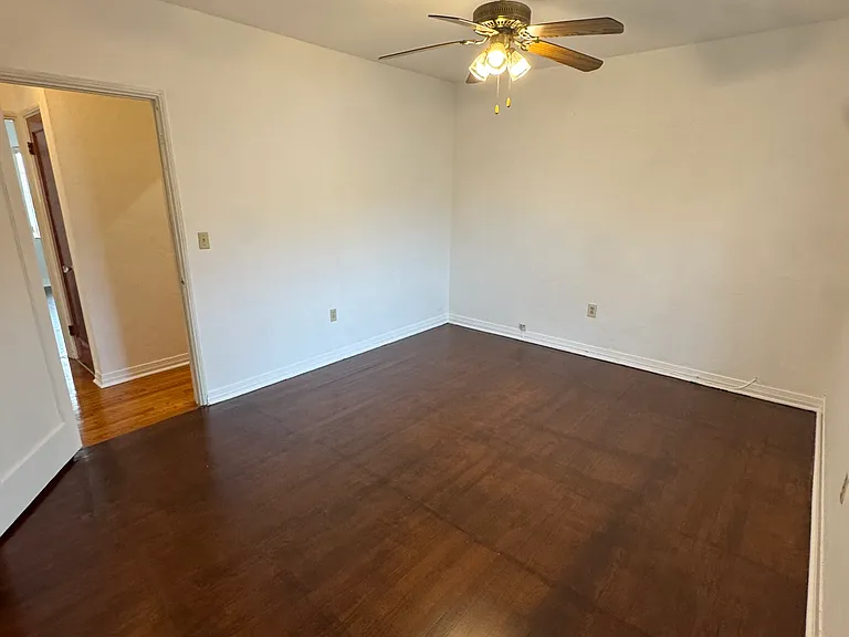 1810 SW 24th Ter — Photo 13