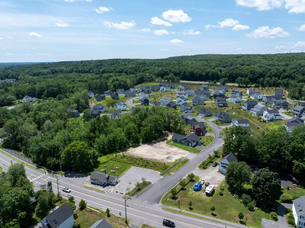 6-8 Bluebird Trail, Falmouth, ME 04105