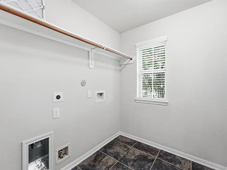 5211 Cayenne Ln — Photo 4
