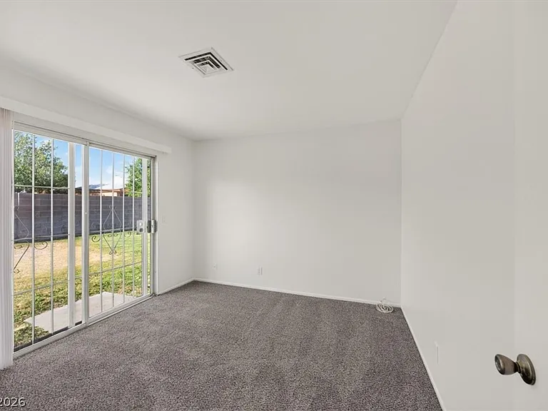6834 Grandola Dr — Photo 24