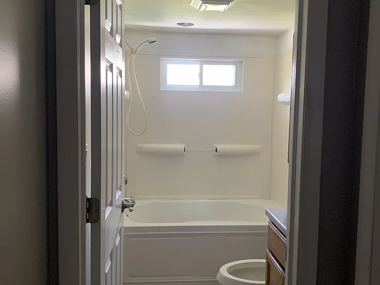1315 Hilltop Dr — Photo 12