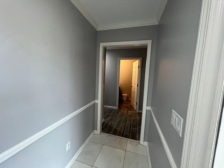 10120 Sunlight Dr — Photo 3