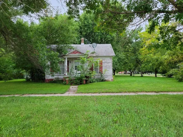 406 F Ave, Central City, NE 68826
