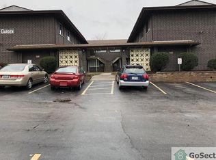 428 Chambers Rd #A, Saint Louis, MO 63137