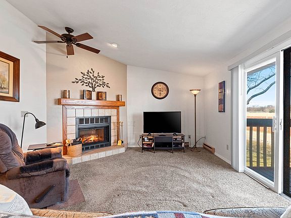 3rd image of 2409 Cedar Rdg APT C