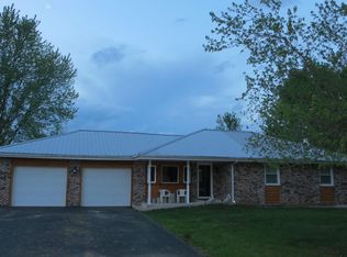 120 Meadowlake Dr, Mexico, MO 65265