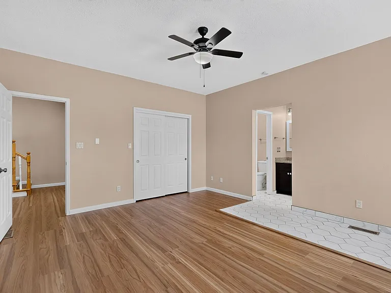 8405 Fairmont Dr NW — Photo 35