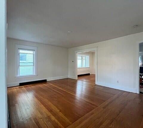 5th image of 123 S Hayford Ave