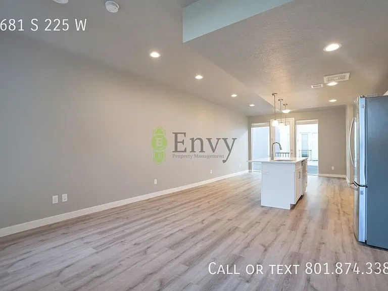 1681 S 225 W — Photo 7