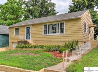 117 E Alexander St, Valley, NE 68064