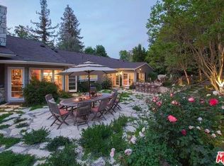 15622 Royal Oak Rd, Encino, CA 91436