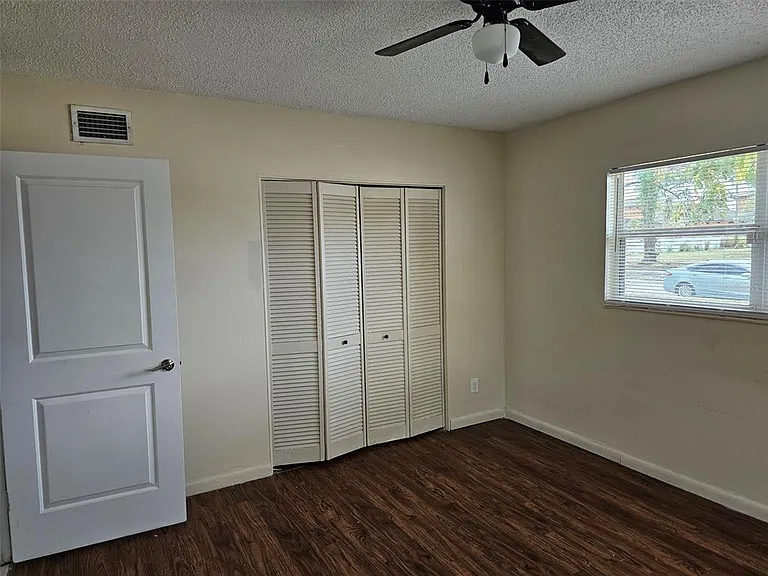 7409 Manatee St — Photo 20