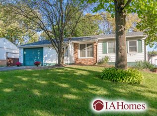 3204 Pebble Dr SW, Cedar Rapids, IA 52404