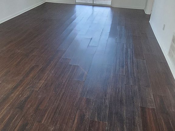2nd image of 4621 Wyck Ct