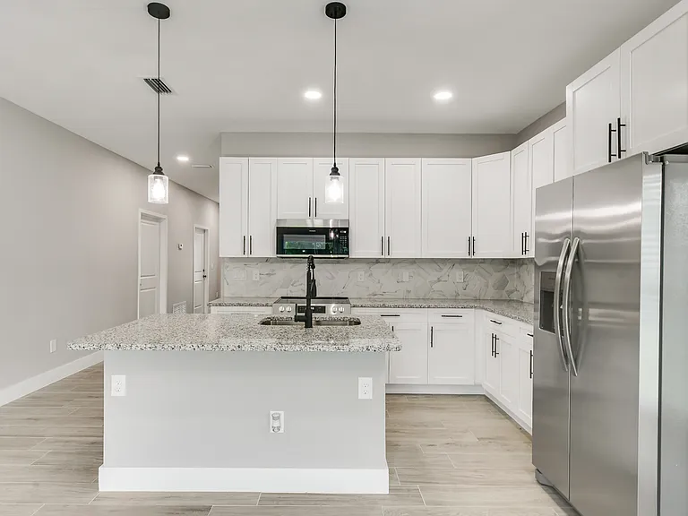 312 NW Baker Rd #312 — Photo 8