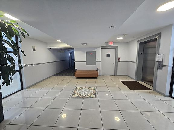 4th image of 16919 N Bay Rd APT 804