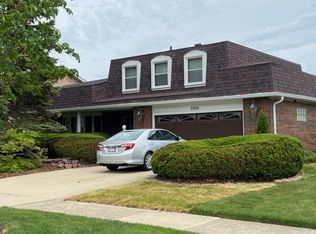 3836 La Fontaine Ln, Glenview, IL 60025