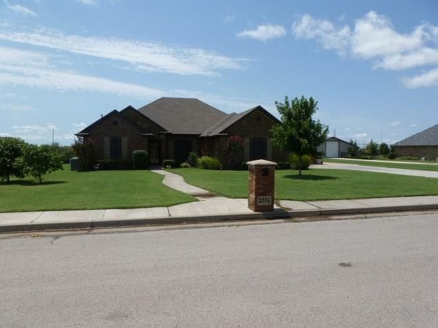 1st image of 2574 Angela Ct NE