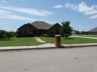 2574 Angela Ct NE, Piedmont, OK 73078