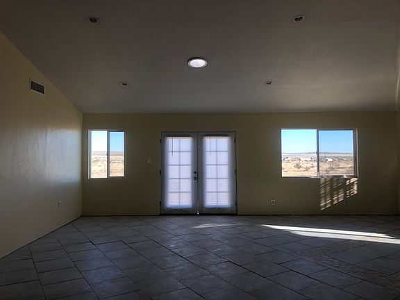 5th image of 19206 Gary Lee Ave