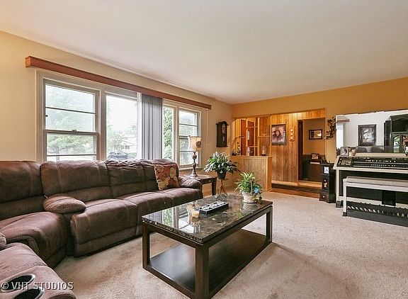 3rd image of 204 Louis Dr