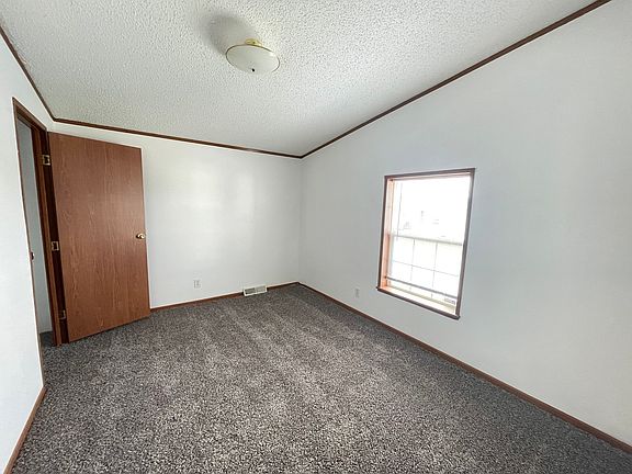 4th image of 25805 S Scioto Dr