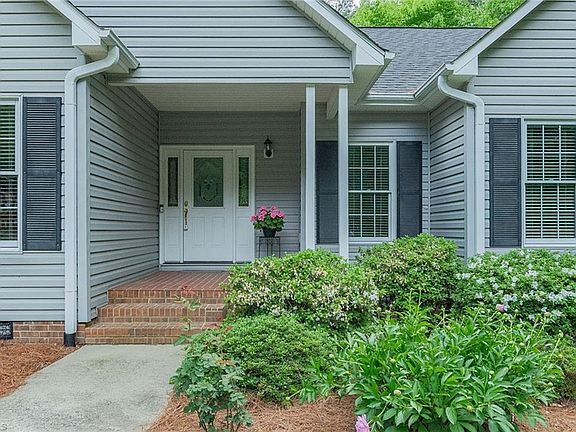 4th image of 5613 Birkdale Dr