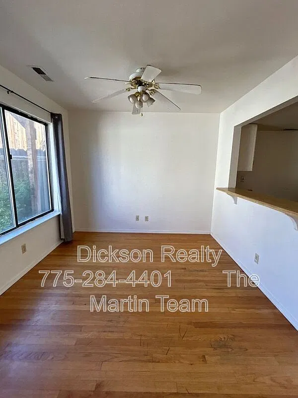 2 bed, 1.5 bath, 1128 sqft, $1,700 — Photo 2
