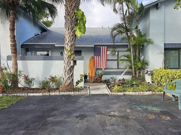 8019 NW 100th Dr, Tamarac, FL 33321