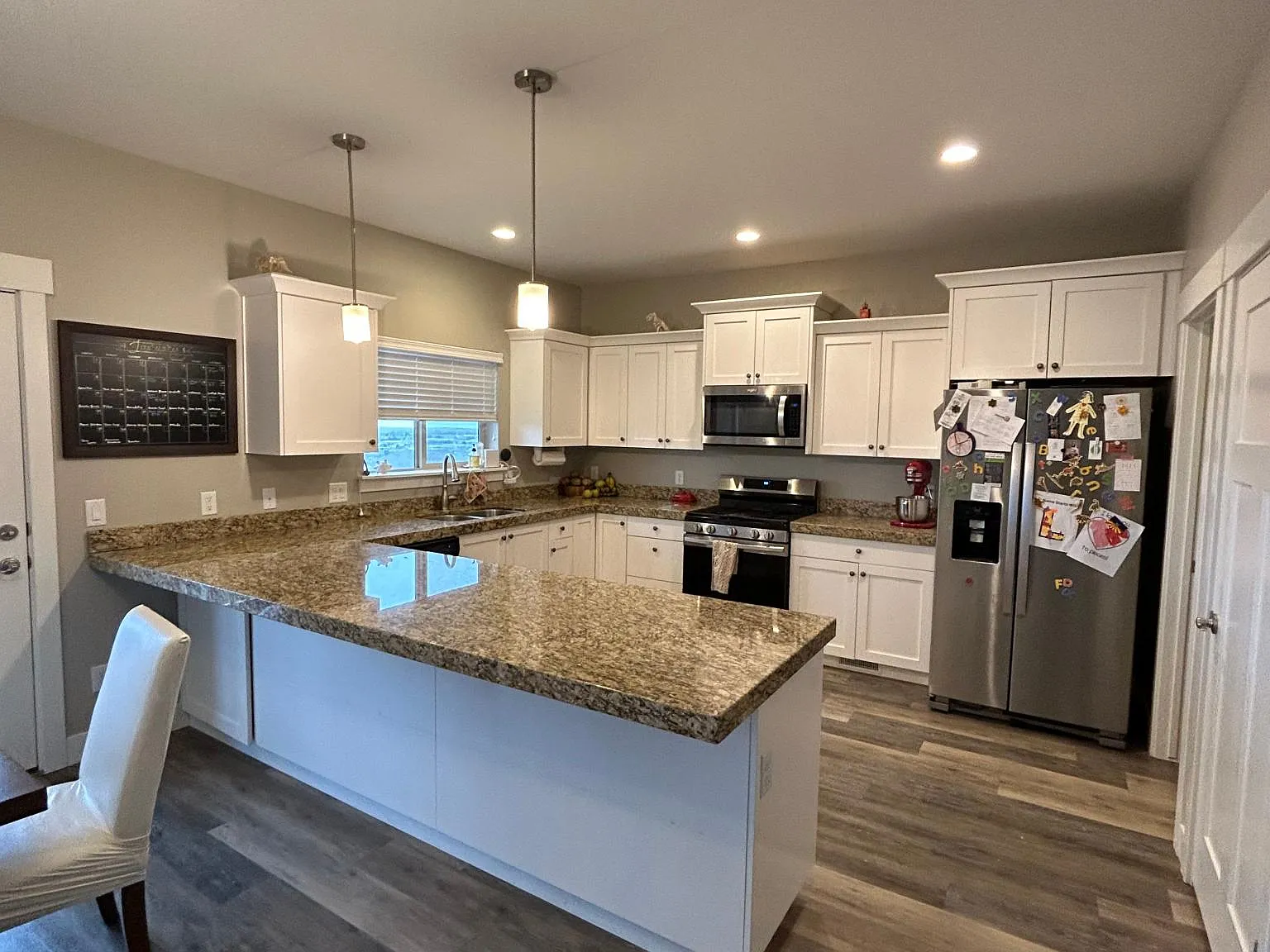1056 S Aspen Pl — Photo 4