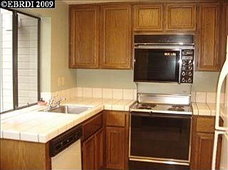 4th image of 3720 Northridge Dr