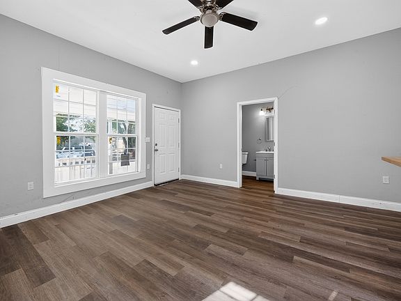 4th image of 514 W 6th St