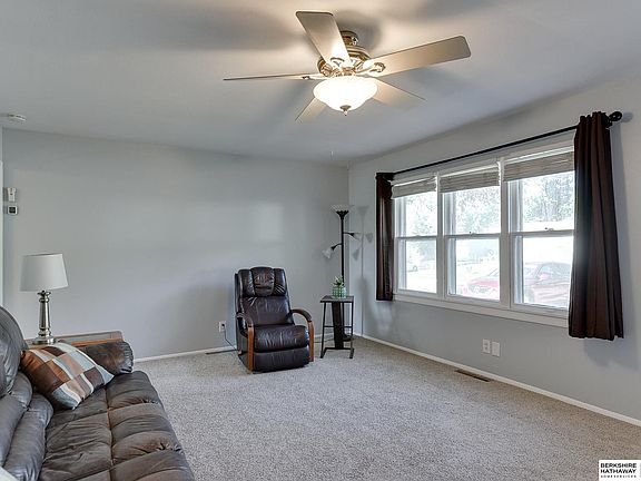 5th image of 7317 S 70th St