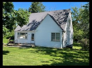 305 Southeastern Dr, Macon, MO 63552