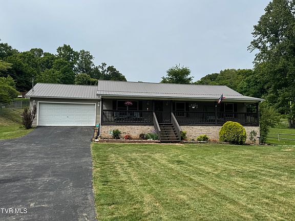 2nd image of 727 Fleetwood Ave
