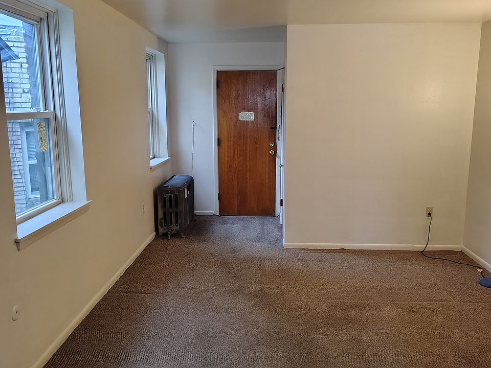 2nd image of 2938 W Liberty Ave