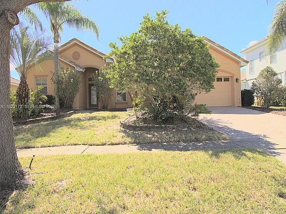 3rd image of 3626 Northwoods Dr