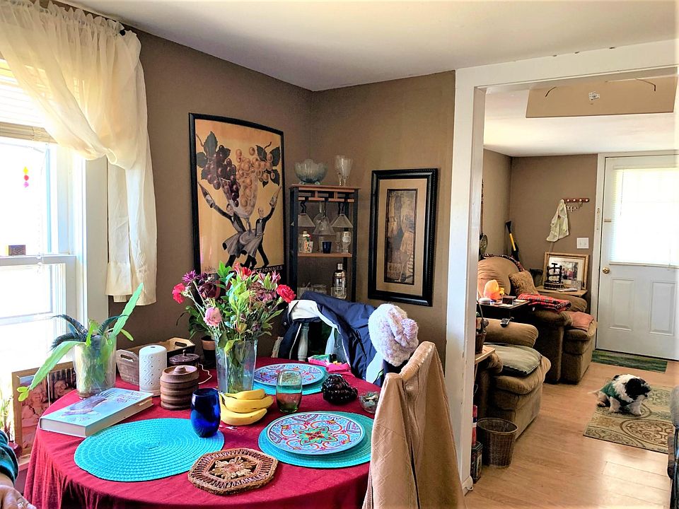 2nd image of 620 W Bower Ave