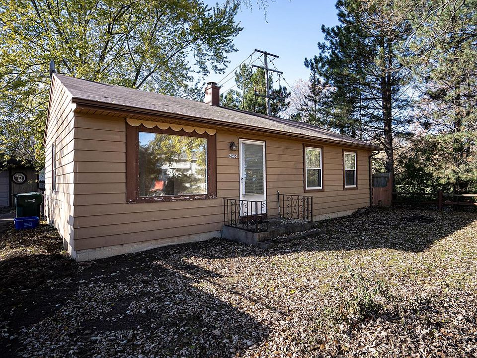 1st image of 6235 North Green Bay AVENUE