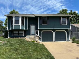 7222 SW 25th Ct, Topeka, KS 66614