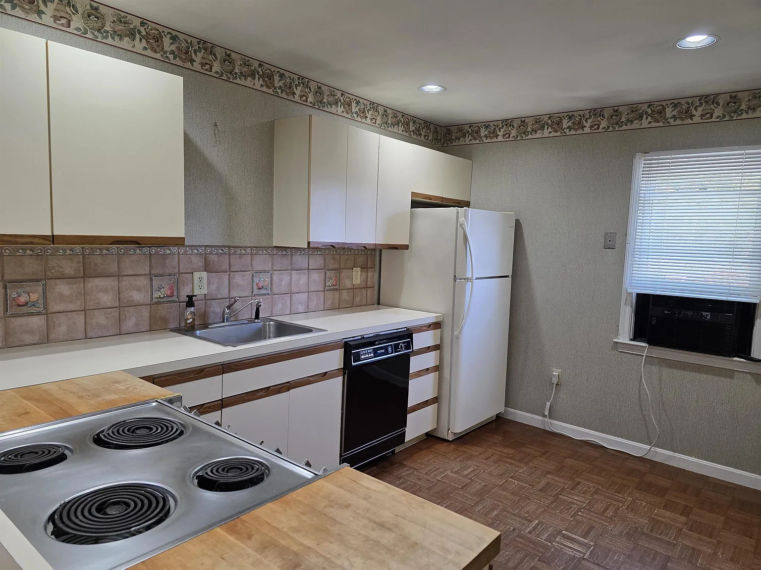 Carriage House — Photo 4