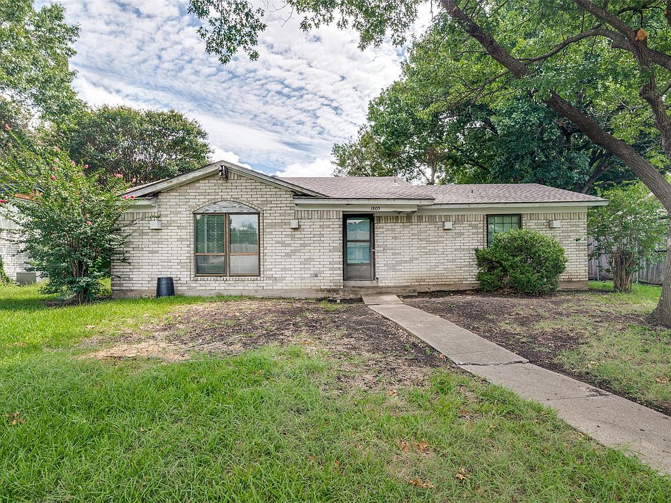 1st image of 1805 Bosque Dr