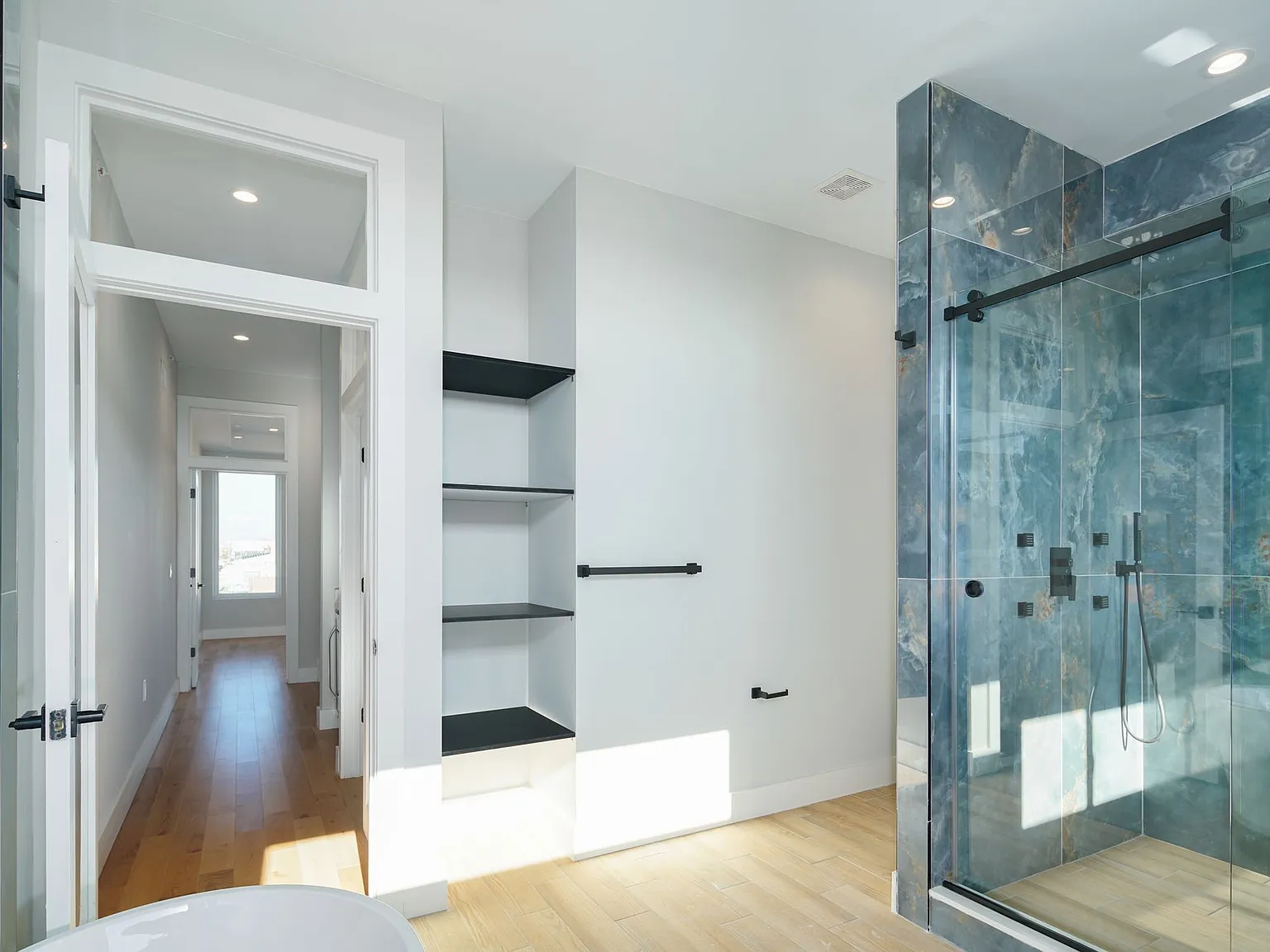 2460 Dickinson Street - 1 — Photo 4