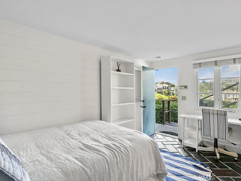 52 Emerald Bay — Photo 30
