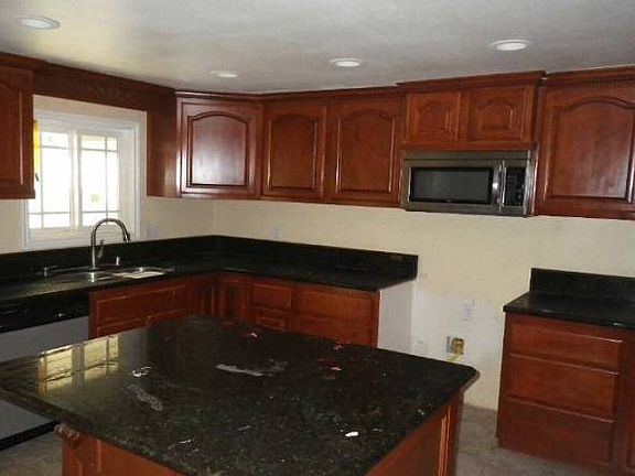 3rd image of 5234 N Mayfield Ct