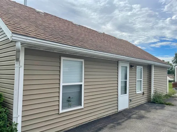 3130 Hazel St, Rockford, IL 61101