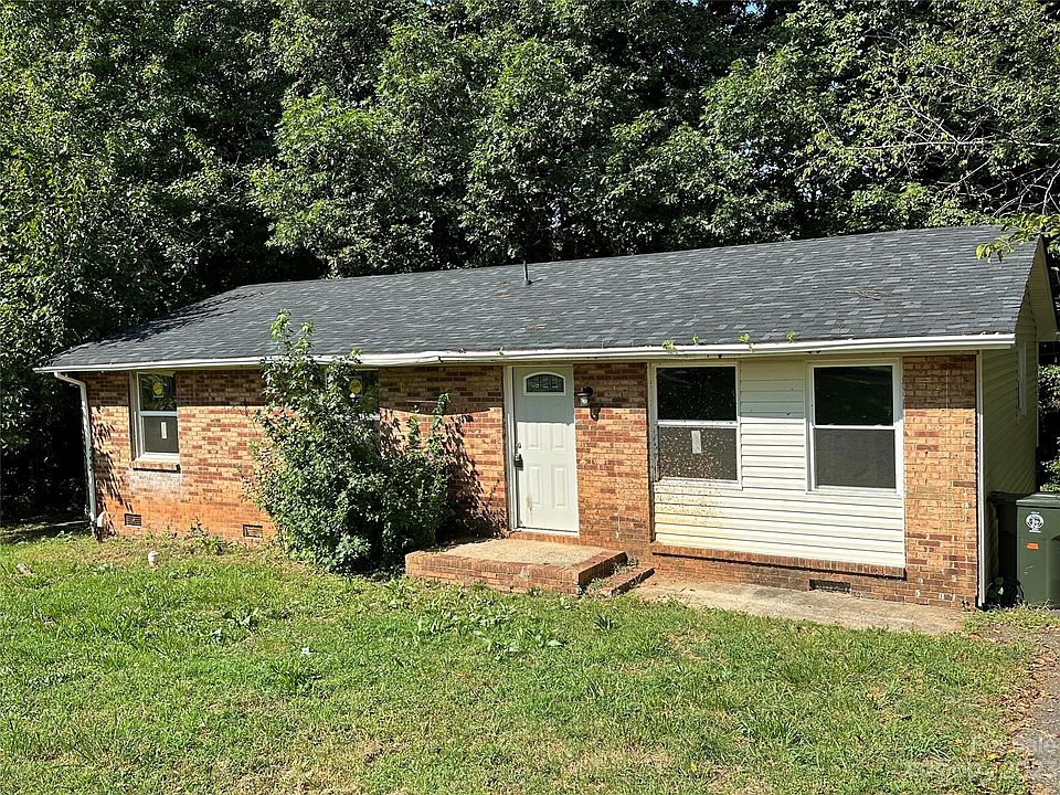 1st image of 2015 Redwood Cir