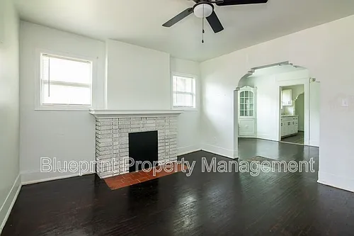 4929 Avenue R Photo 1