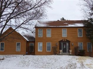 1213 Du Motier Dr, Ballwin, MO 63011